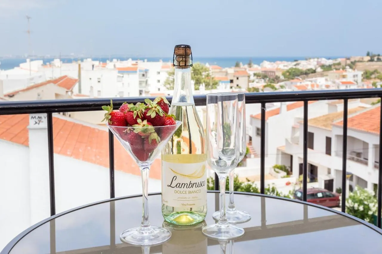 Stay On Top Apartments Лагуш